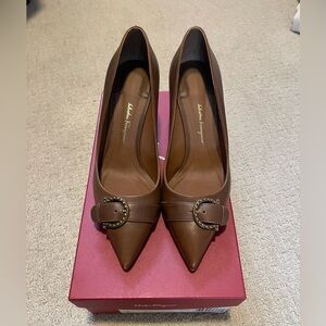 Salvatore Ferragamo AIRLOLA heels